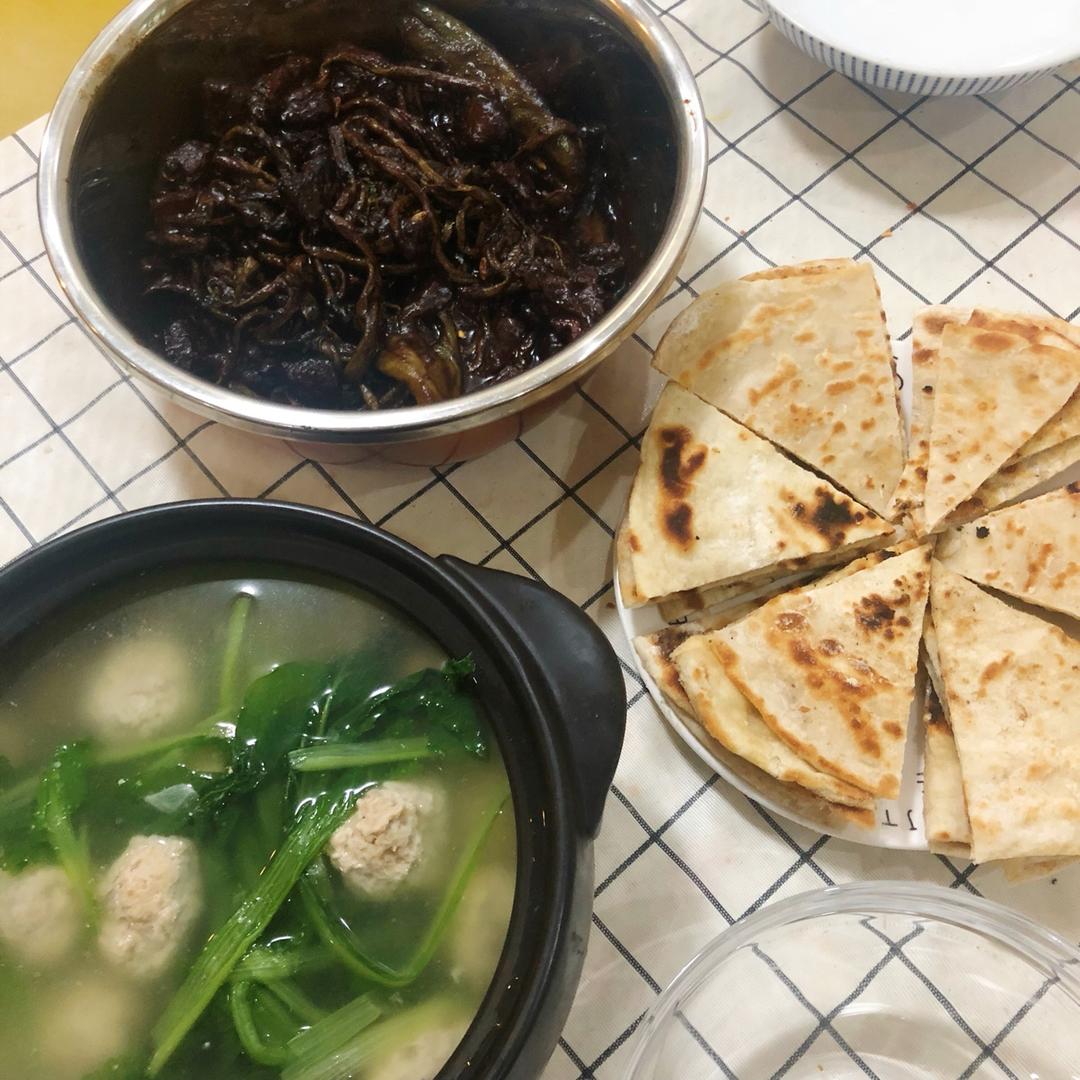 小白菜丸子汤