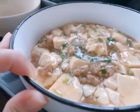 超嫩滑~呼呼芫香肉茸豆腐的做法
