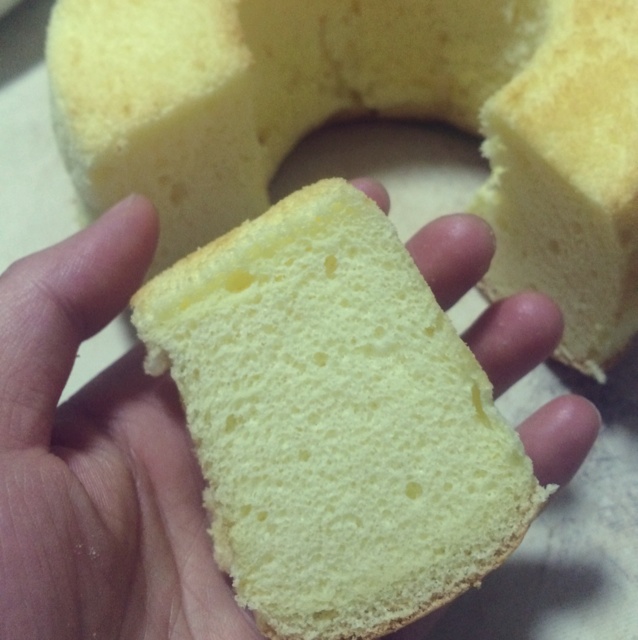 超简单完美戚风蛋糕（6寸2蛋）附打发、翻拌、脱模视频