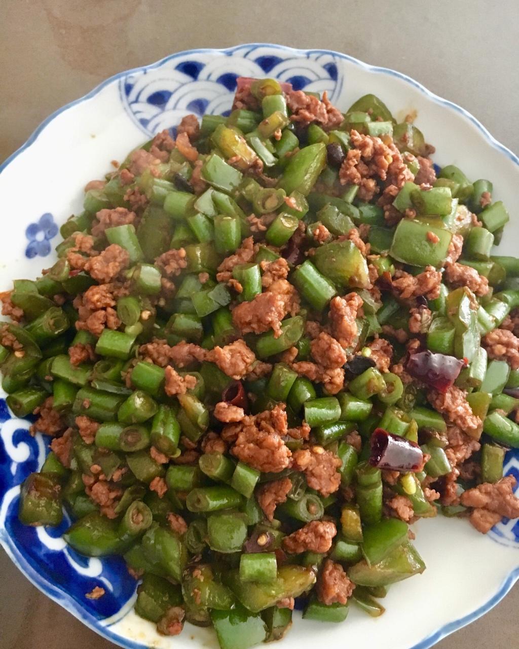 肉沫豆角下饭菜