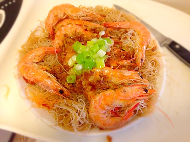 蒜蓉粉丝蒸大虾