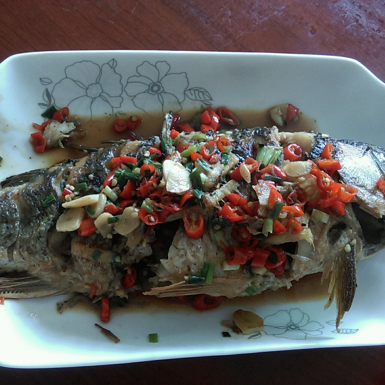 红烧鲫鱼-地道湘菜