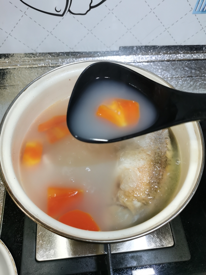 鲫鱼排骨木瓜汤