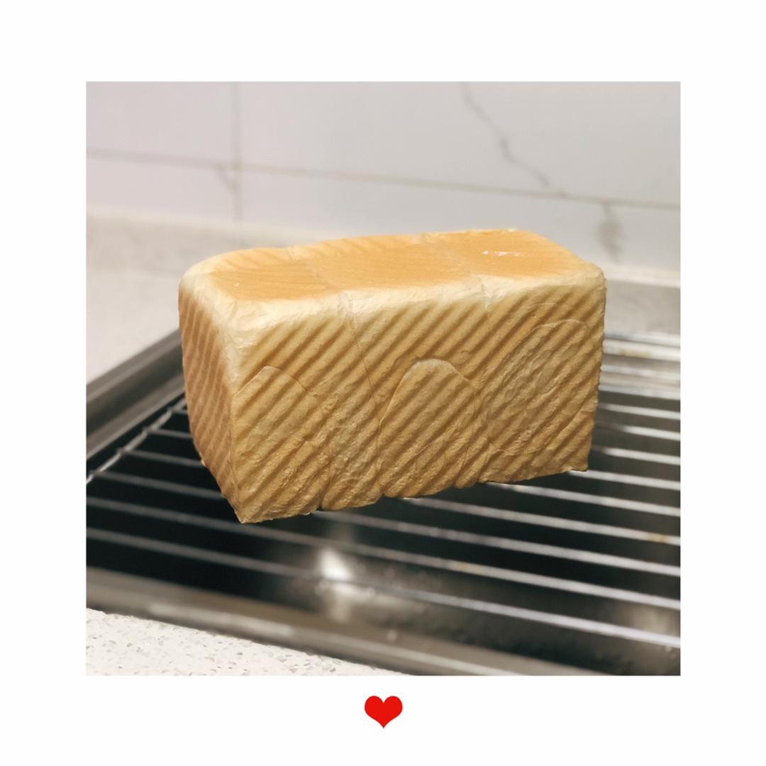 《Tinrry+》软绵绵的白吐司