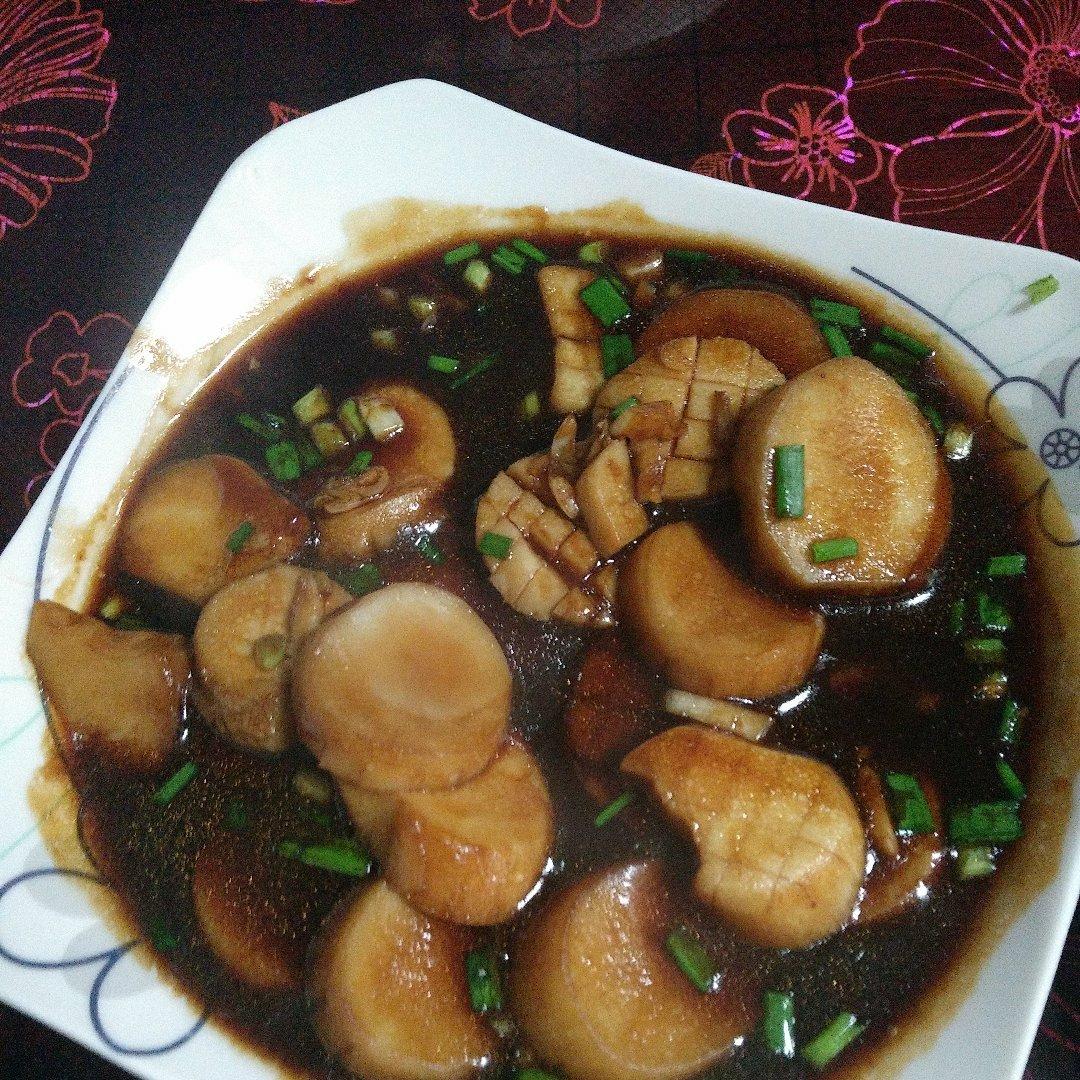 比肉还好吃的酱汁杏鲍菇，拿肉也不换。