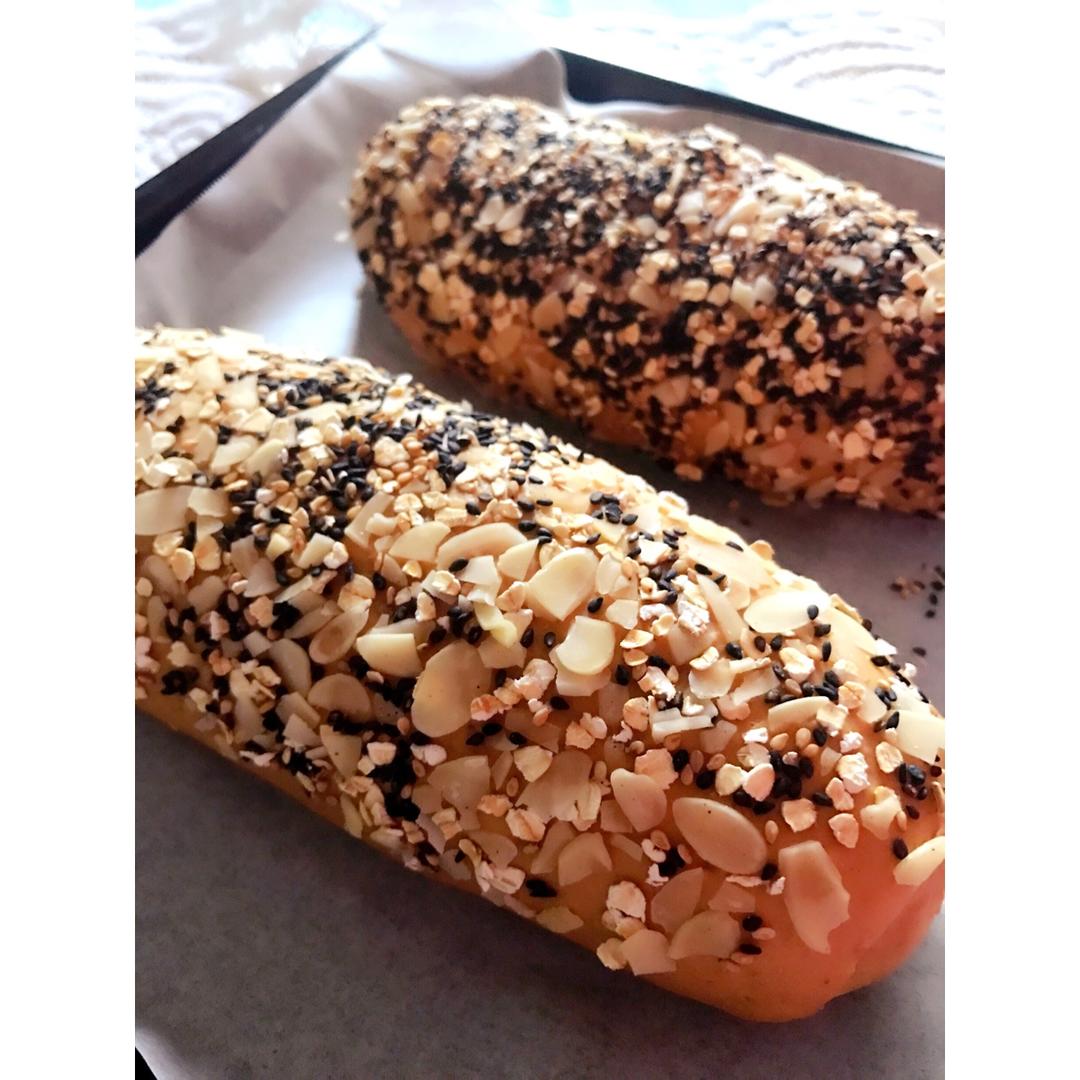 全麦杂粮乳酪面包