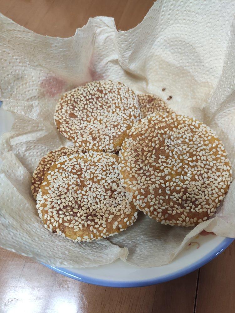 不用烤箱!平底锅就能做香糯好吃的南瓜小饼!