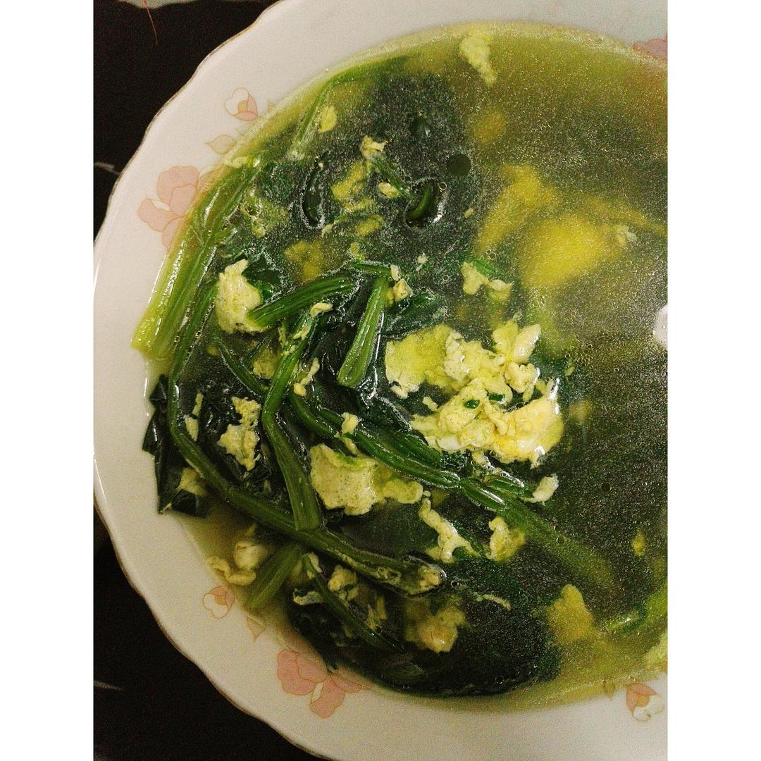菠菜鸡蛋汤