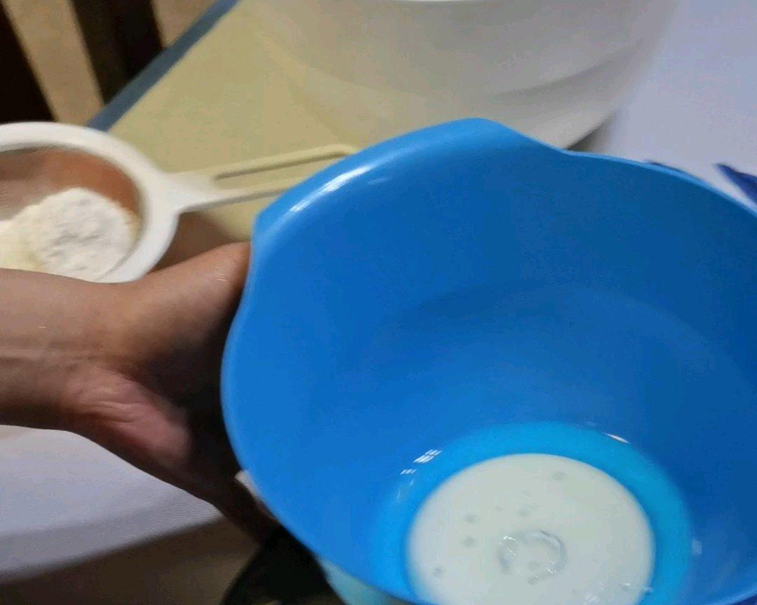 纯奶手撕吐司的做法 步骤1