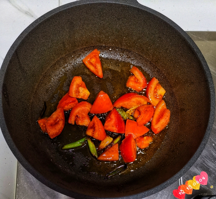 酸爽开胃超软滑的茄汁水拉面的做法 步骤5