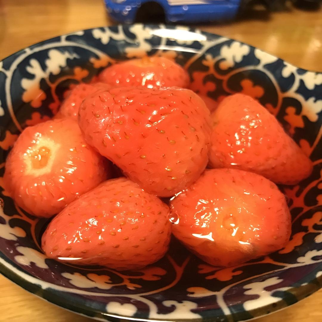 草莓罐头