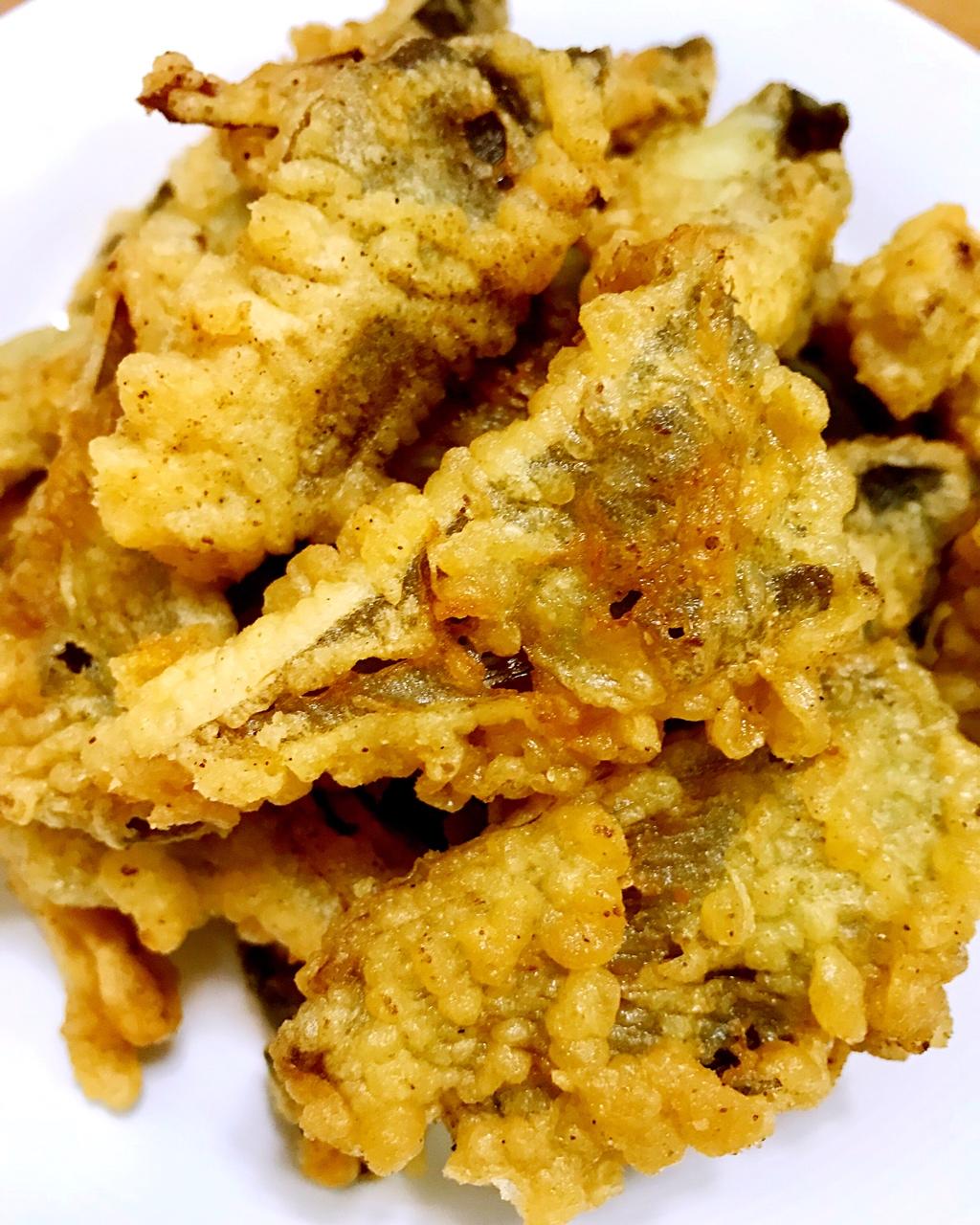 小瓶鱼做的炸蘑菇