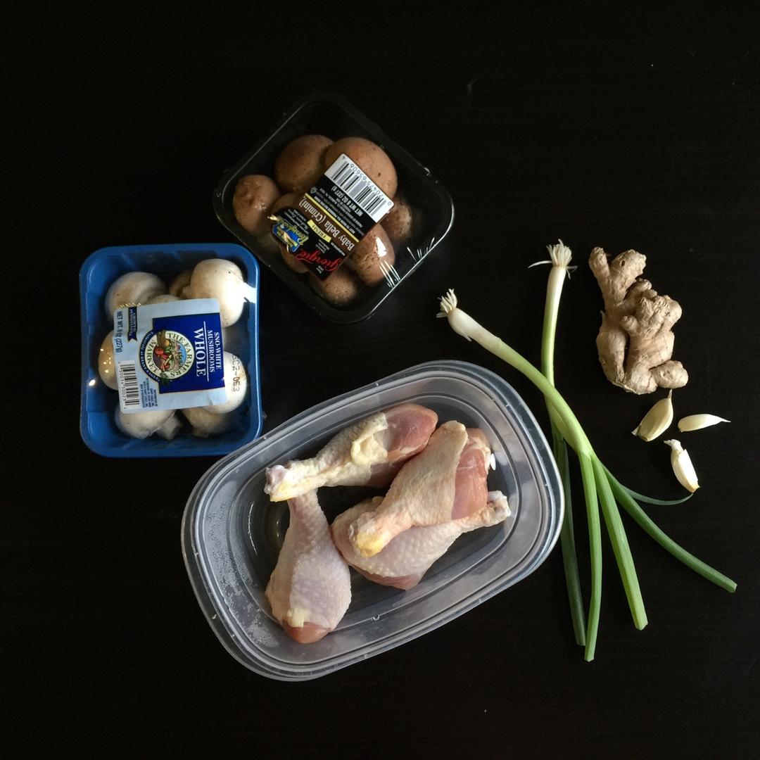 香菇炖鸡汤