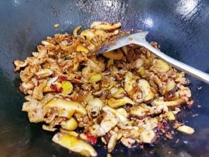 超下饭的香辣菜😋香菇肉片的做法 步骤7