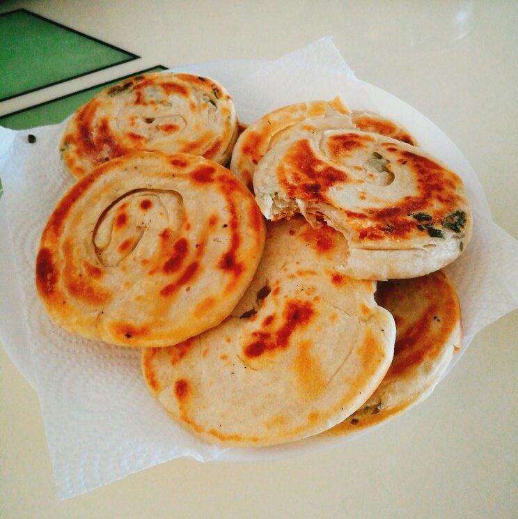 堂妈教你做飘香葱油饼