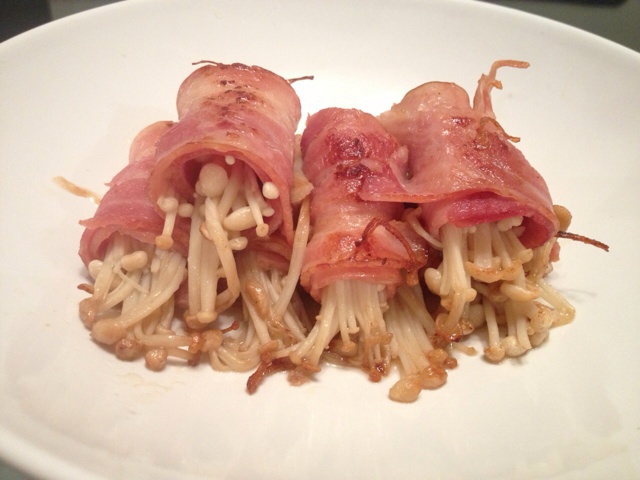 视频菜谱：金针菇培根卷