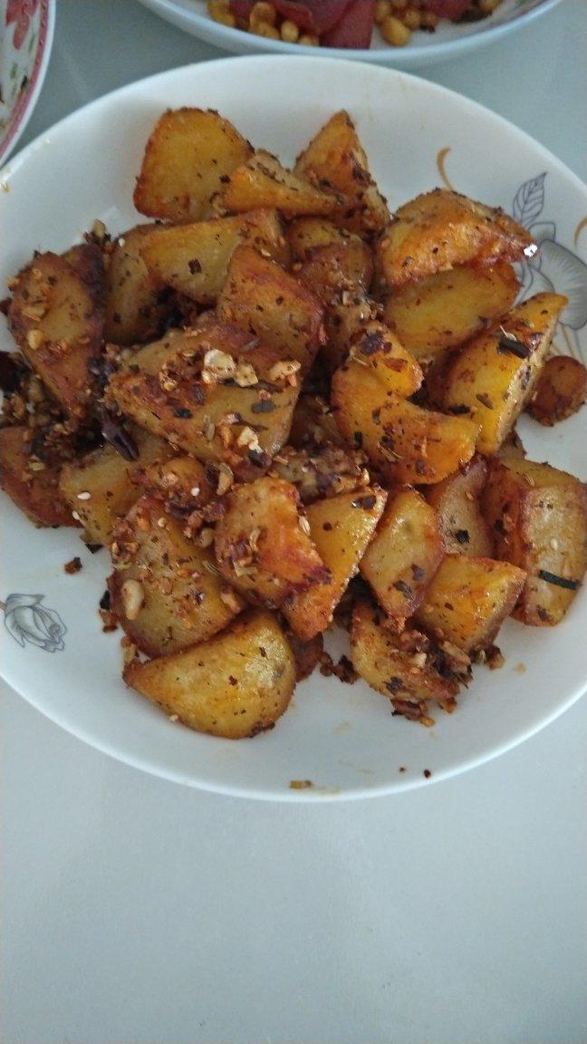 蒜香孜然土豆