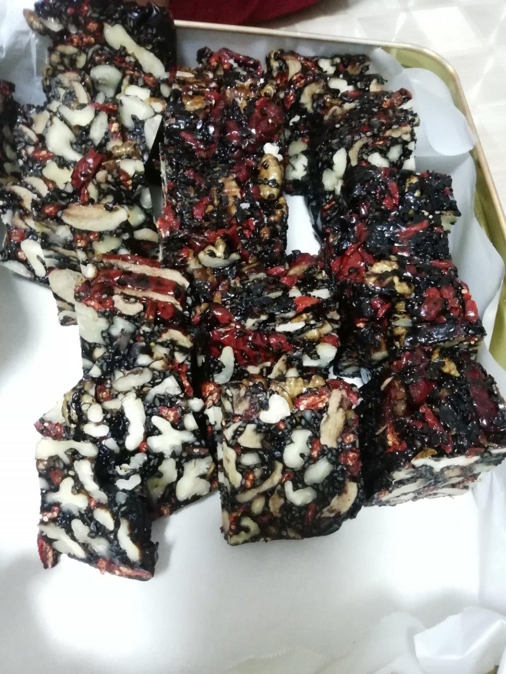 阿胶糕（固元膏）