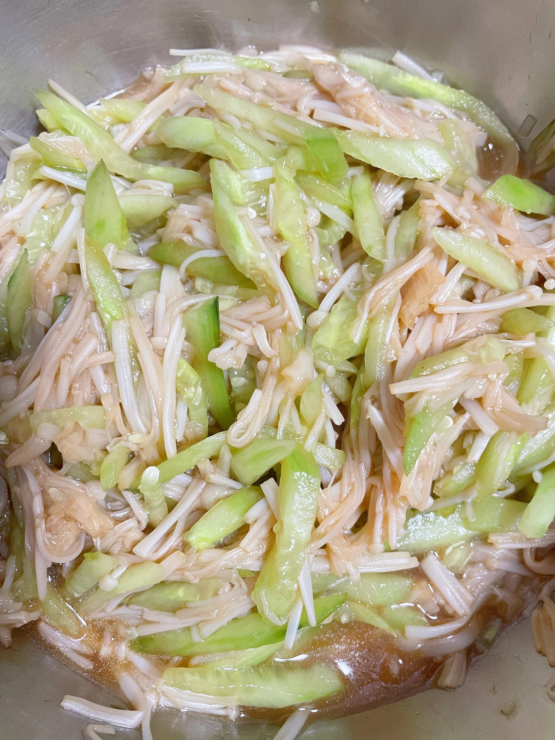 爽口金针菇拌黄瓜🥒