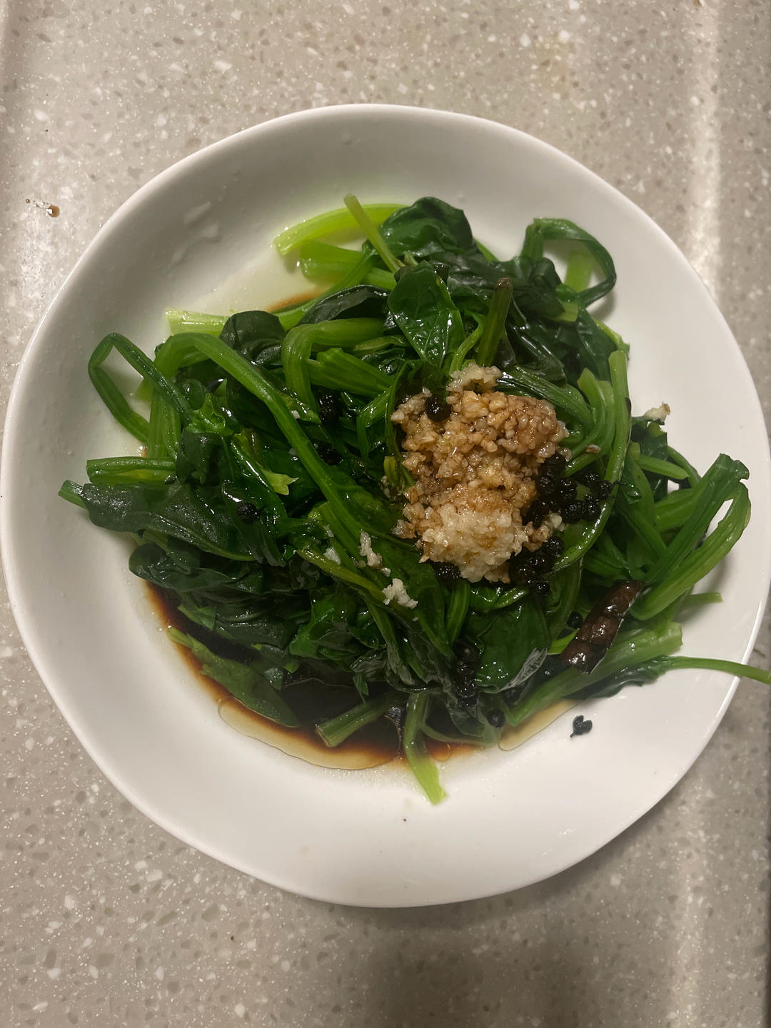 凉拌菠菜(家传秘方)