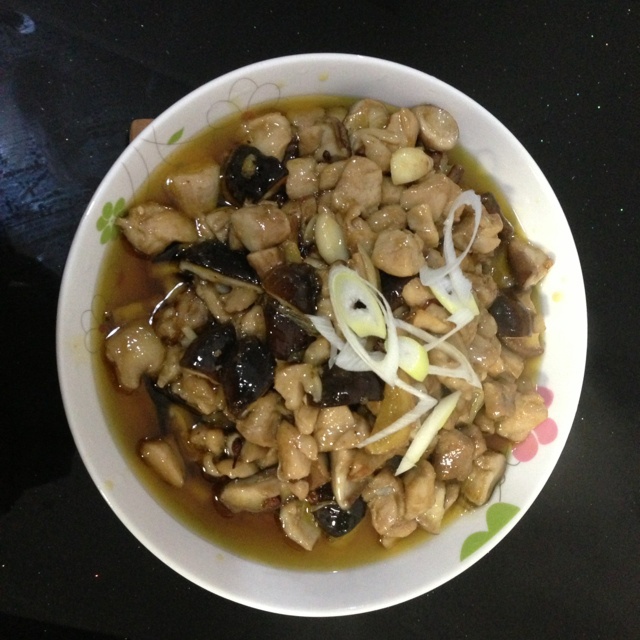 香菇鸡块