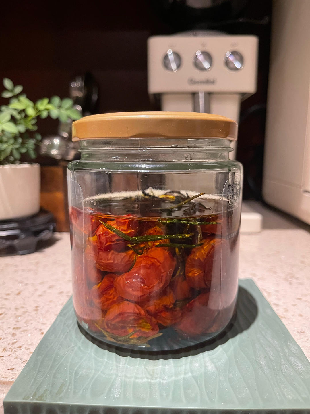 为了佛卡夏而存在的——橄榄油浸小番茄