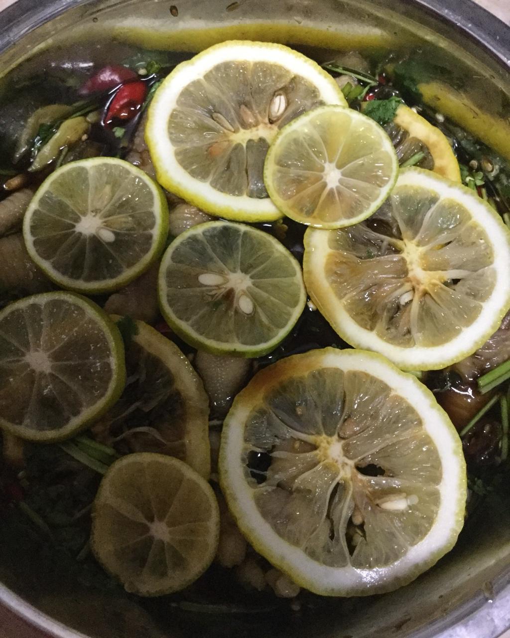 【柠檬酸辣凤爪】