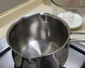 白玉抹茶冻-抹茶奶冻冰激淋碗的做法 步骤1