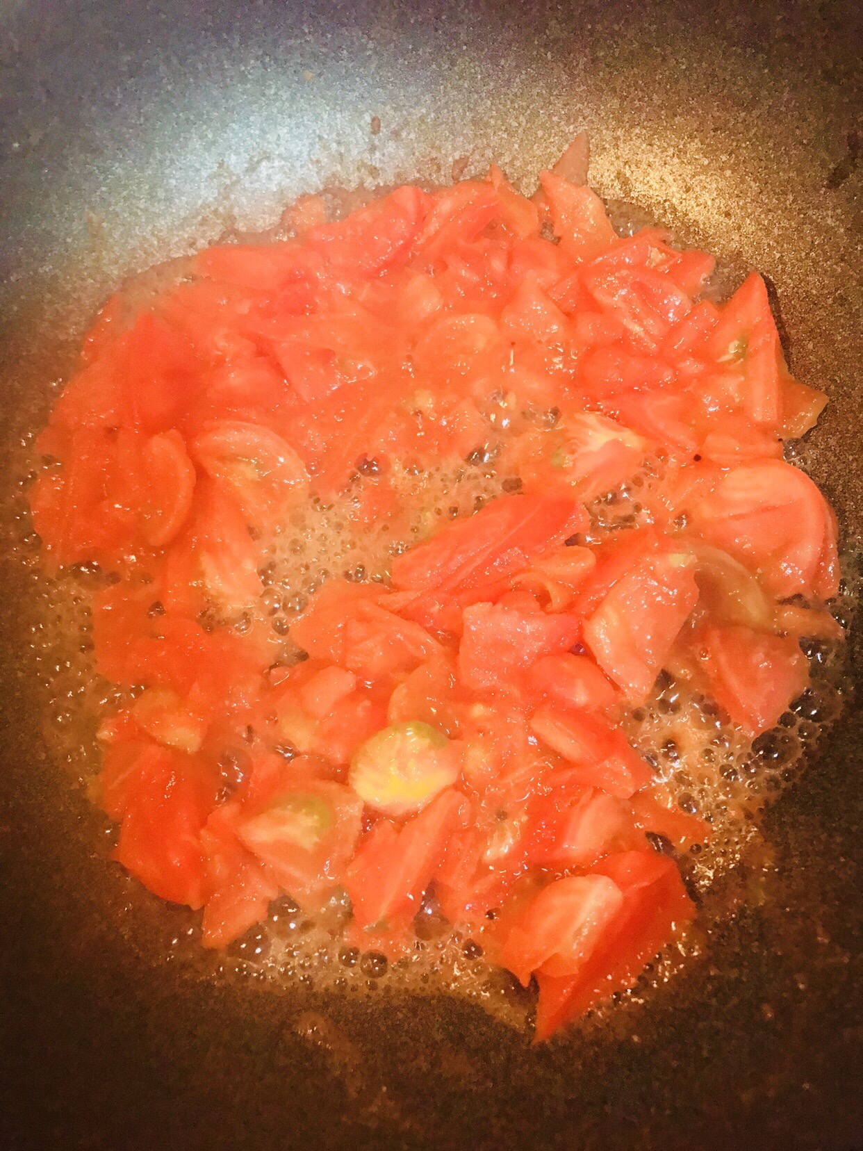 超级懒人食谱——西红柿、平菇、豆腐的做法 步骤1