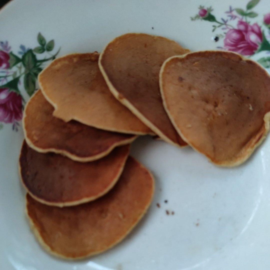 【减脂早餐】无油香蕉松饼（超简单）