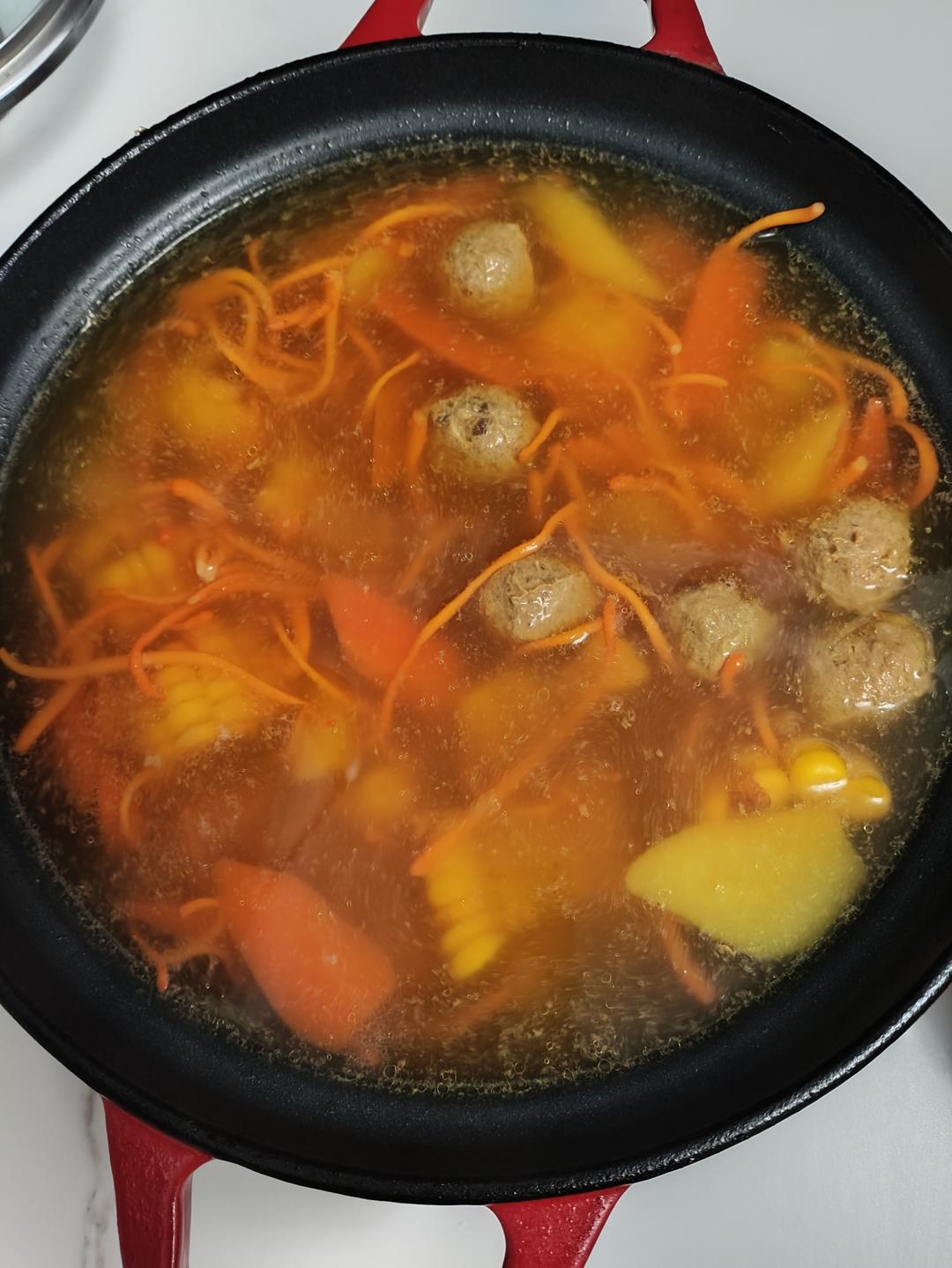 虾仁肉丸美味汤
