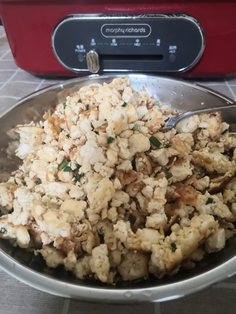 小葱鸡蛋煎豆腐的做法