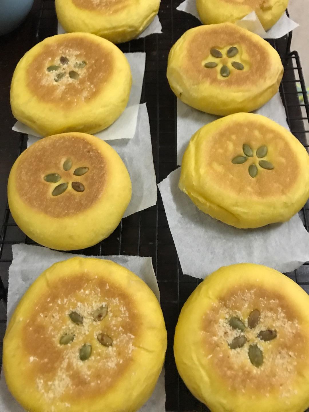 南瓜红豆包