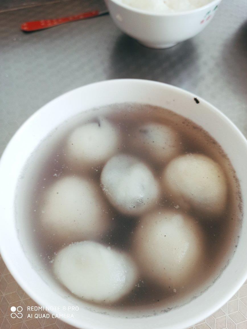 黑芝麻汤圆