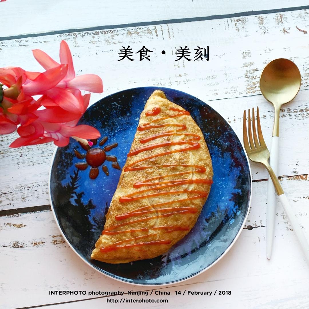 诱人番茄酱蛋包饭