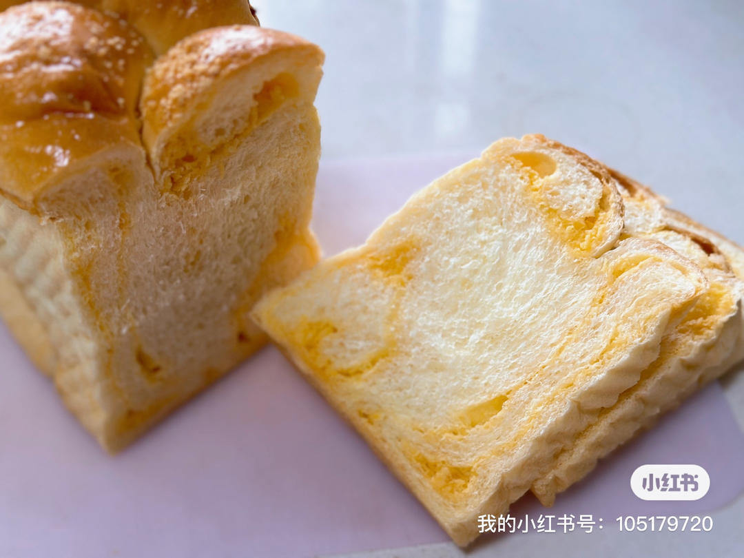 咸蛋黄奶酥吐司