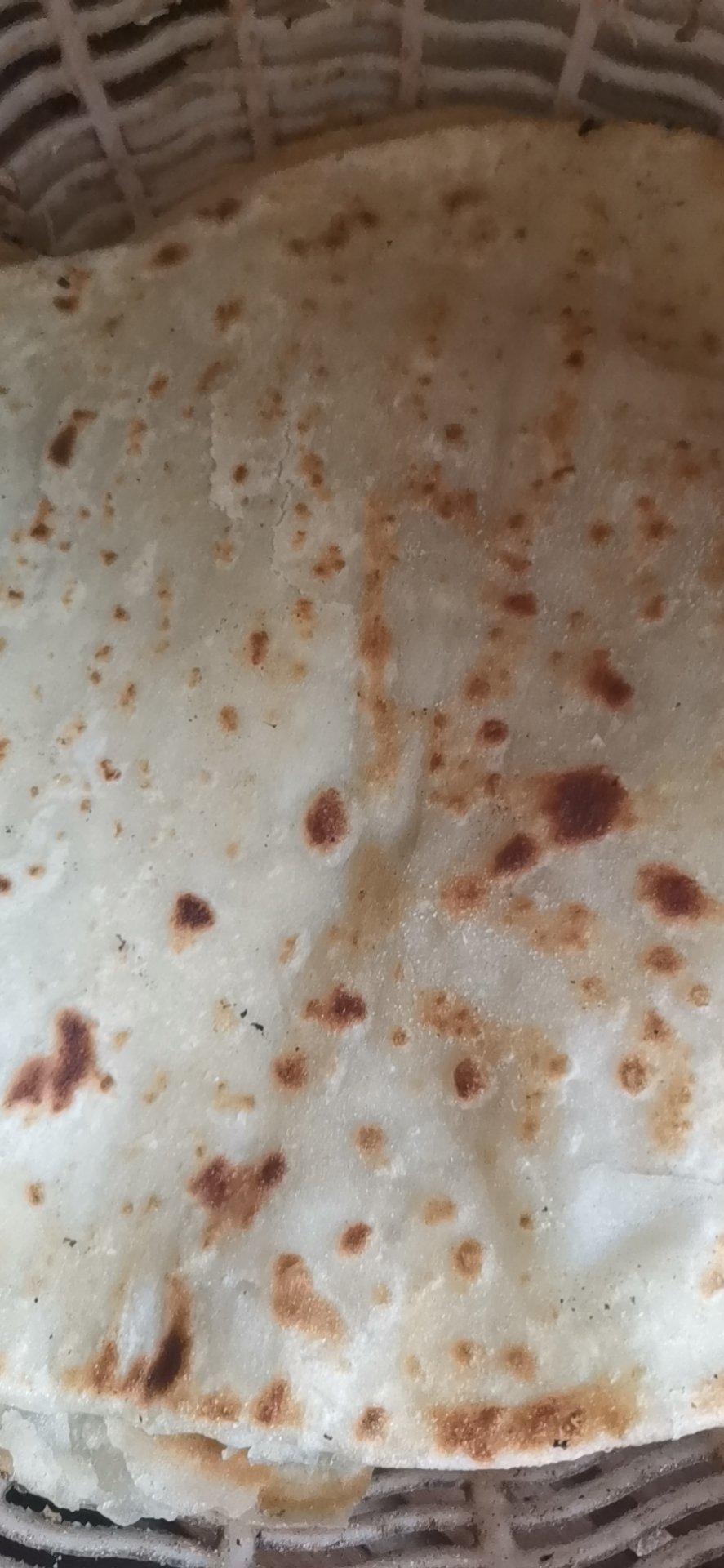 烙饼不硬的小窍门 掌握了你也能看出柔软多层凉了不硬的小油饼