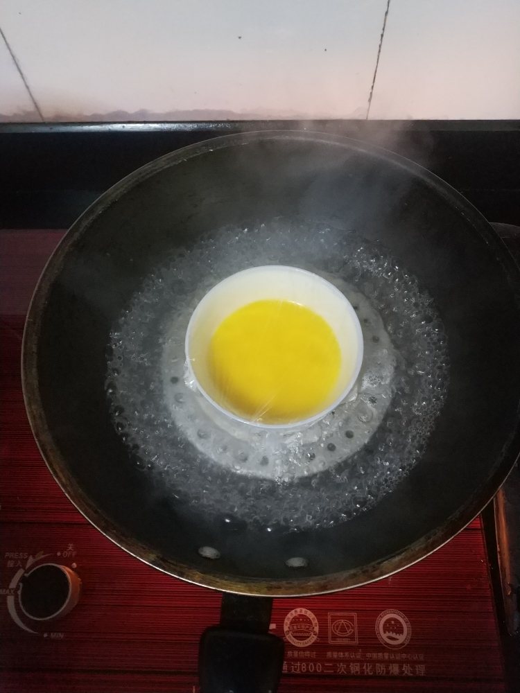 小孩吃的蒸蛋（温水小火煮）的做法 步骤6