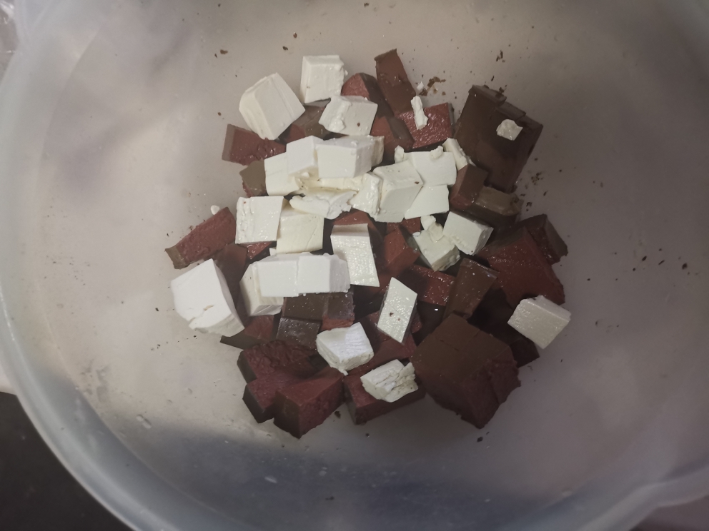 鸭血豆腐/红白豆腐-绝不麻烦版-减脂版的做法 步骤1