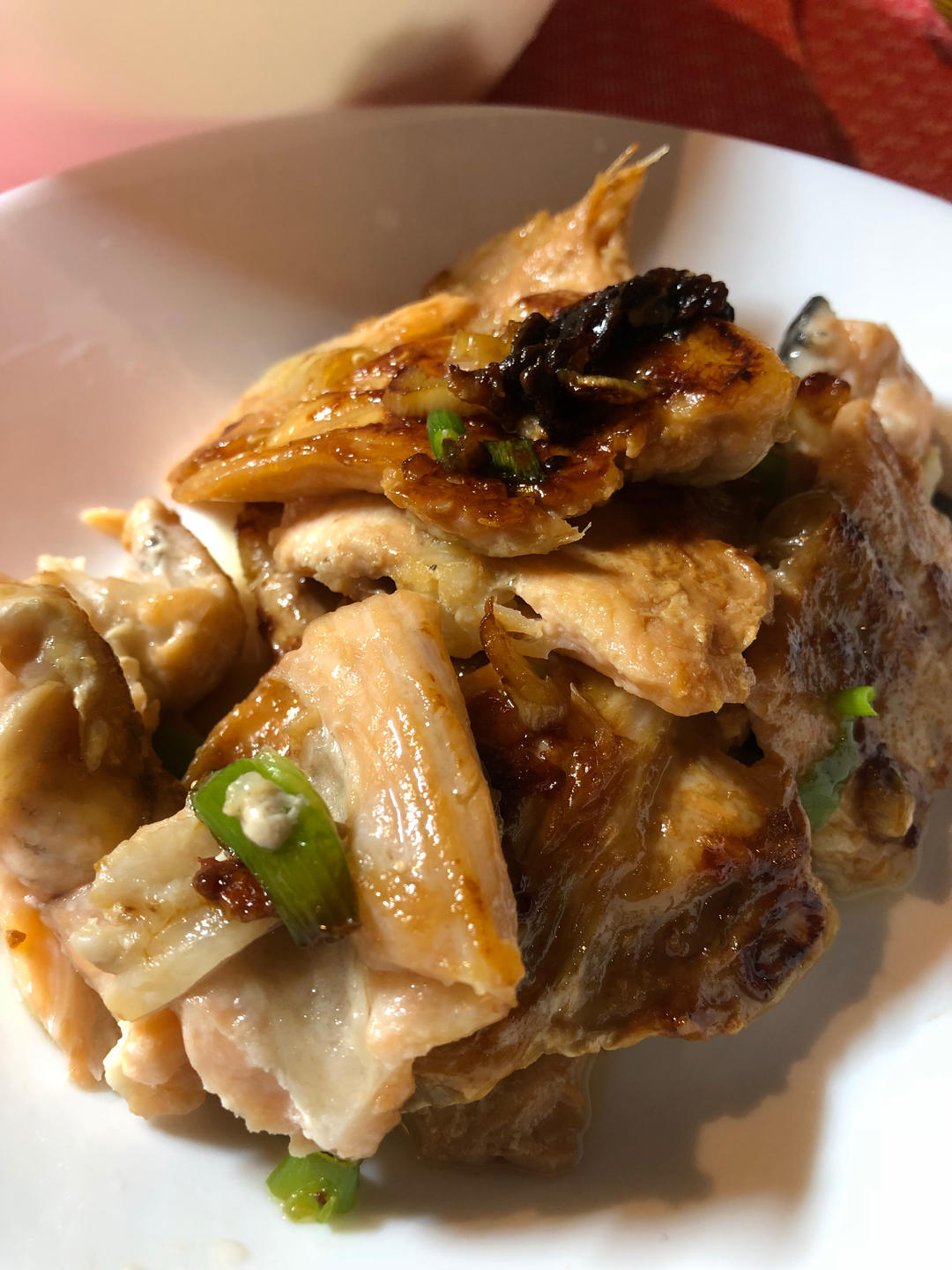 煎焗三文鱼骨