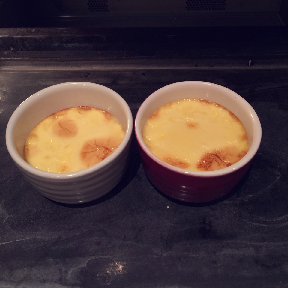 Crèmebrulée。法式烤布雷。焦糖布丁。