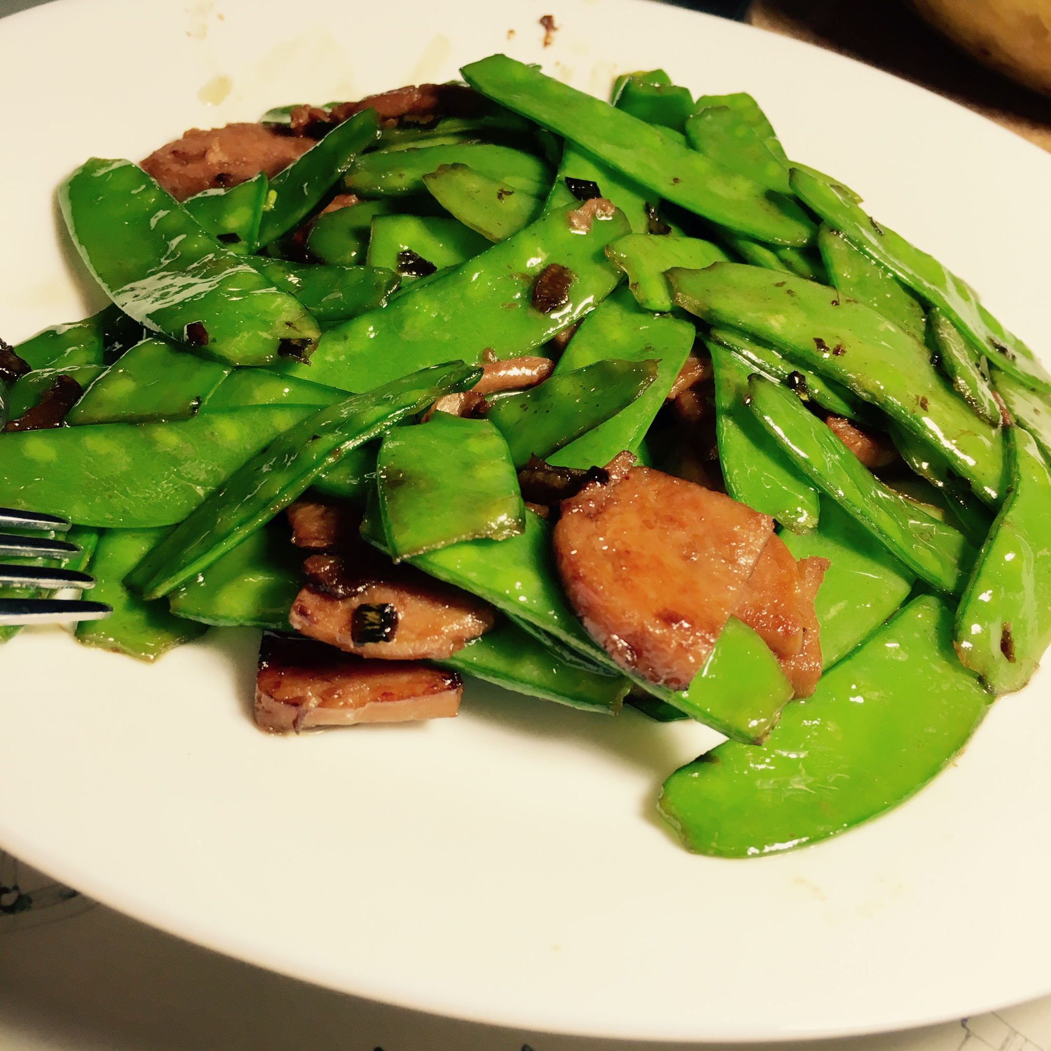 荷兰豆炒午餐肉