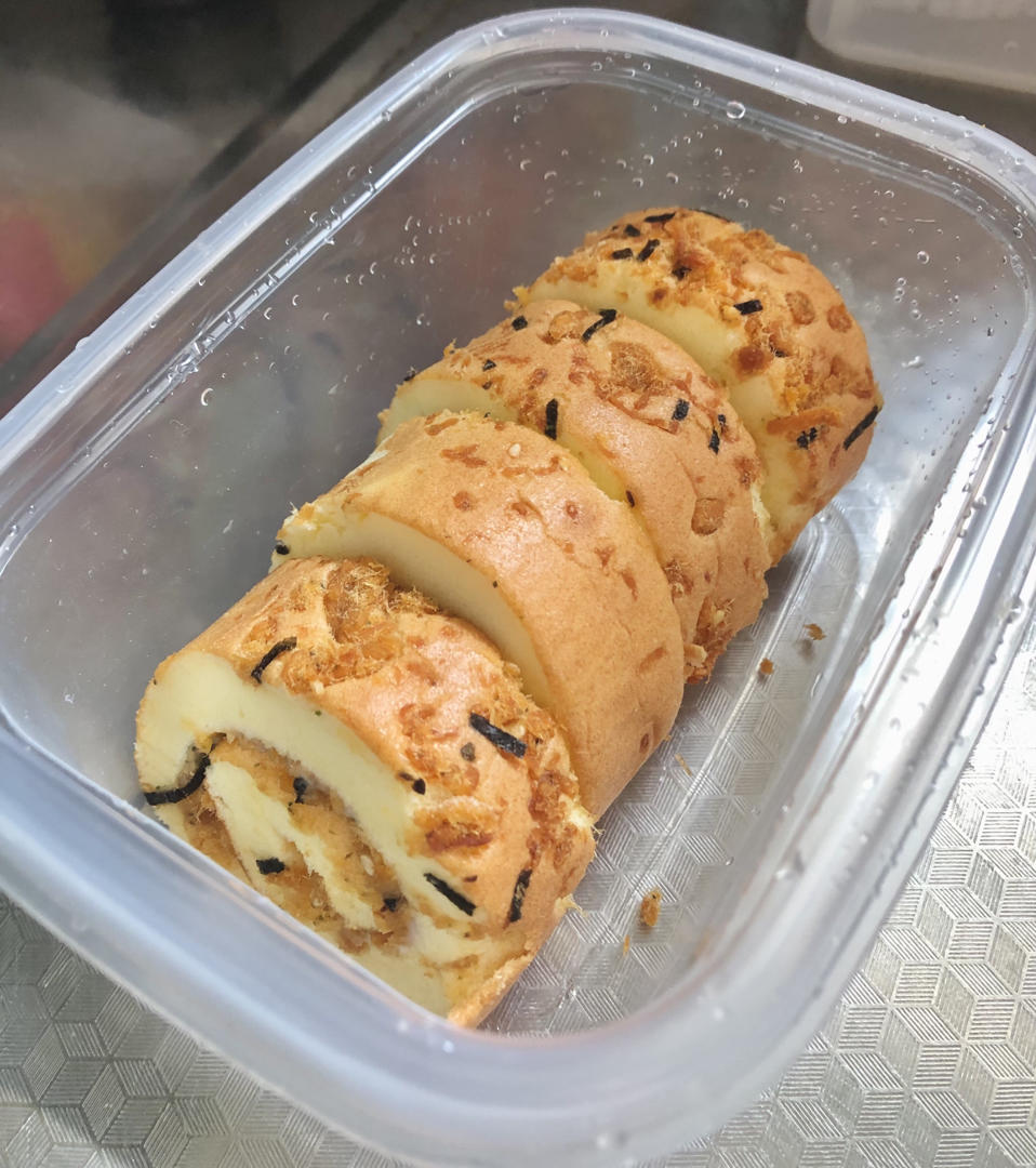 美味肉松卷-简单不开裂，零失误的蛋糕卷