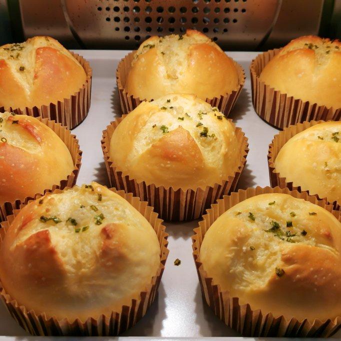 考验自制力的小餐包---黄油蒜香小餐包