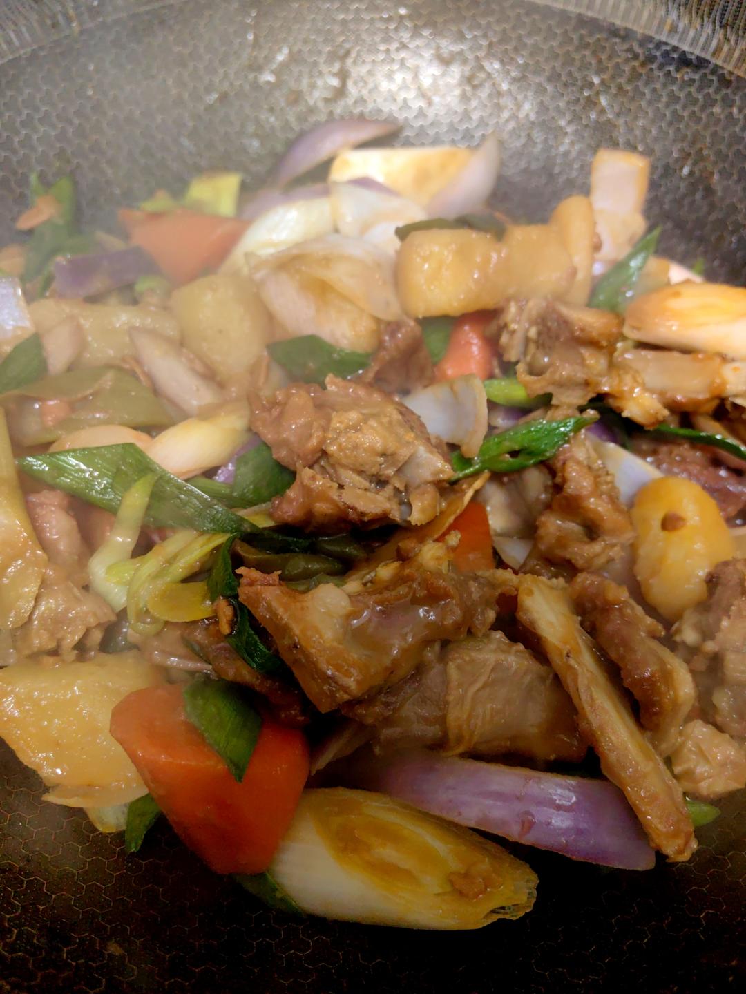 羊肉土豆胡萝卜 不仅仅是红烧