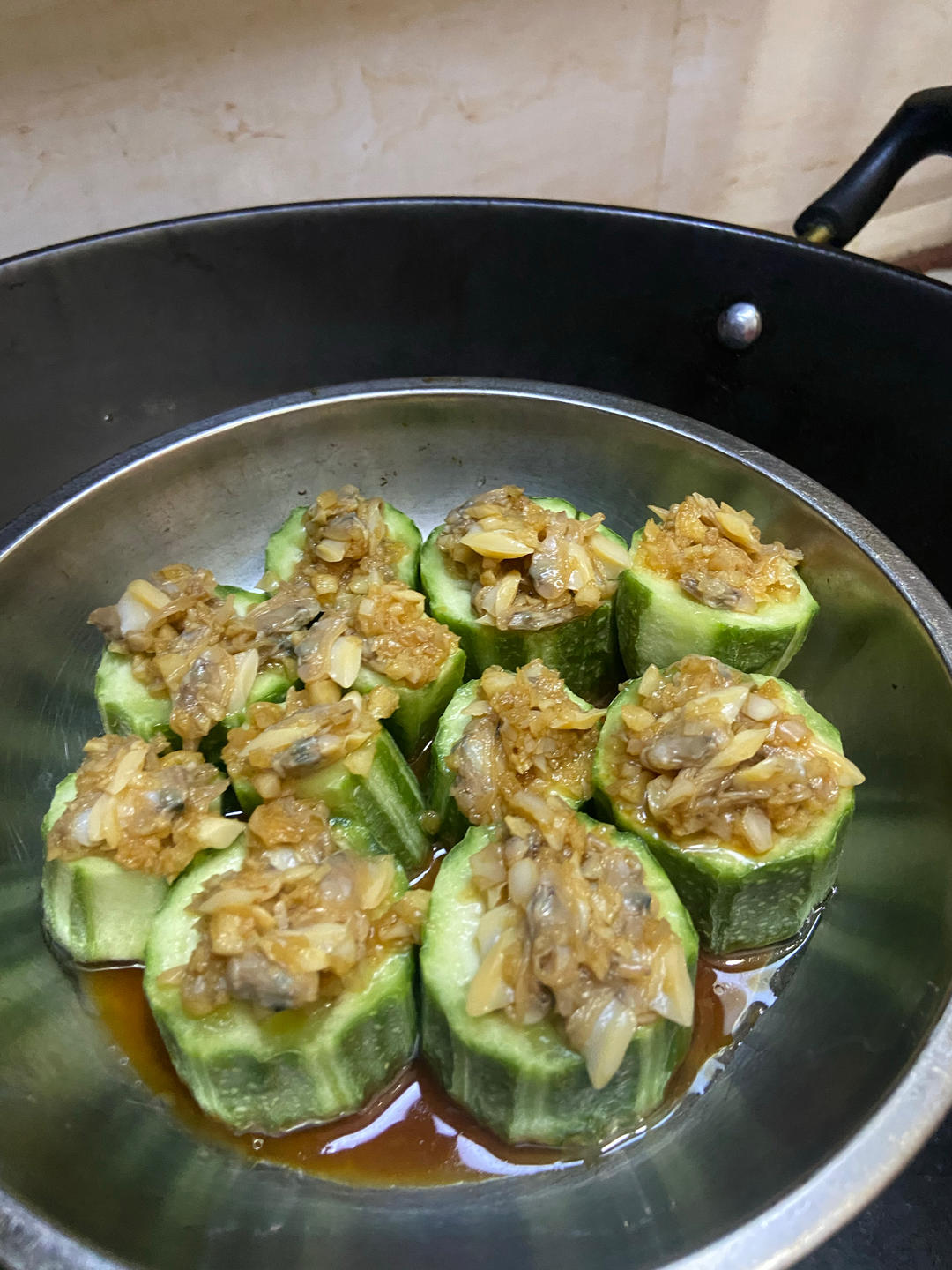 金蒜花甲肉蒸胜瓜