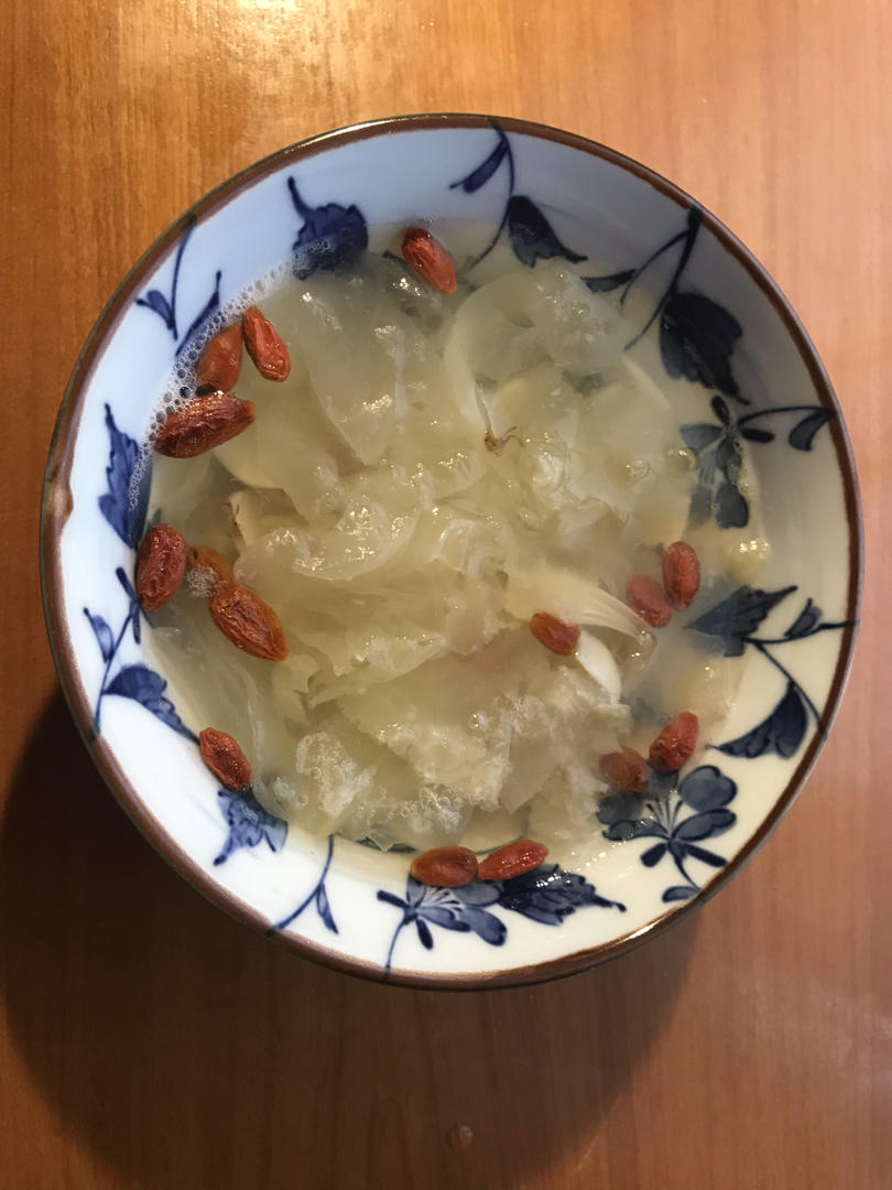 红枣银耳莲子羹