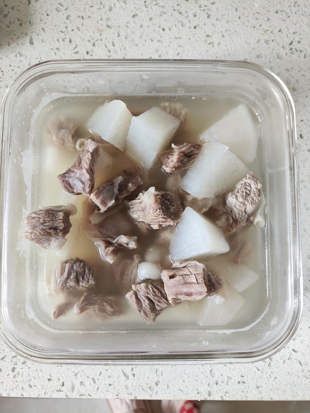萝卜炖牛腩（牛肉）