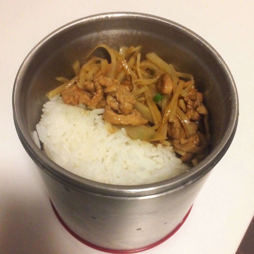 土豆丝炒肉