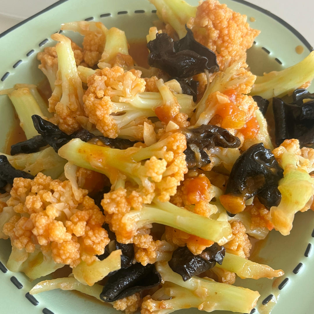 西红柿炒菜花（夏季开胃菜）